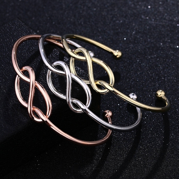 Love Knot Bracelet Silver - Picture 2 of 5